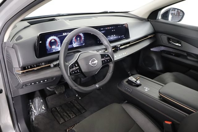 Used 2024 Nissan Ariya AWD image 25