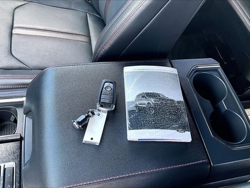 Certified 2022 Ford Expedition Max Limited image 11