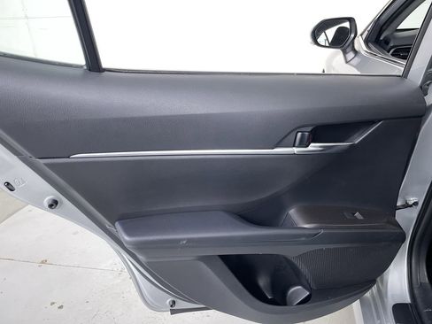 Used 2022 Toyota Camry LE w/ Cold Weather Package image 18