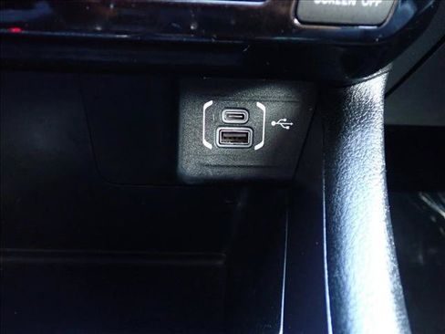 Used 2023 Jeep Compass Latitude AWD/4WD image 20
