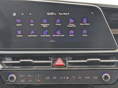 Certified 2023 Kia Niro EX Touring FWD image 21