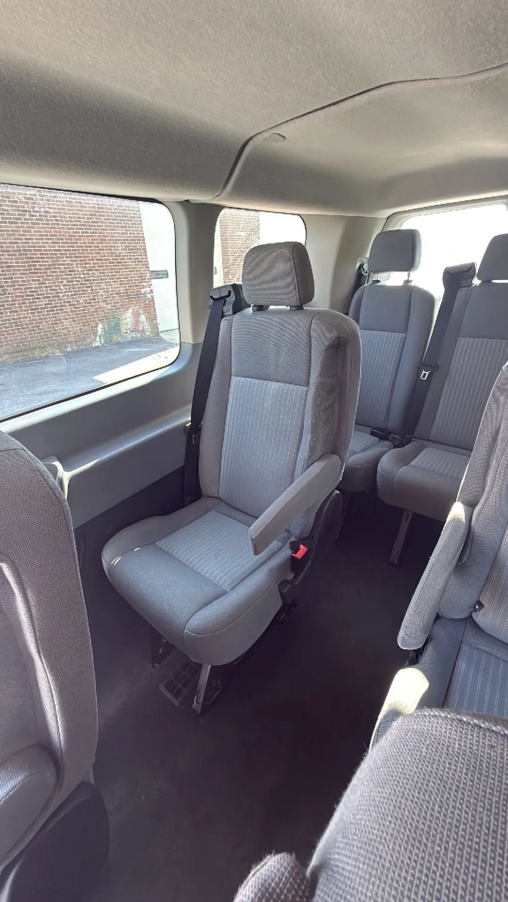 Used 2015 Ford Transit 350 XLT RWD image 39