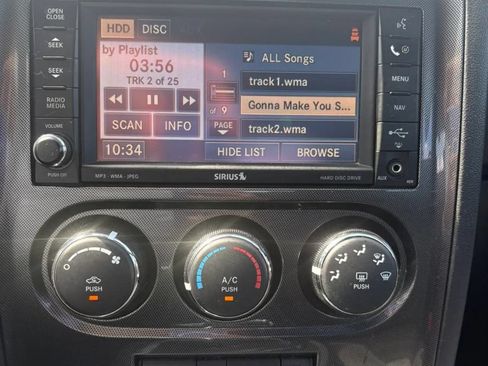 Used 2010 Dodge Challenger SE RWD image 14