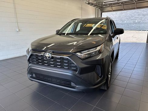 Certified 2025 Toyota RAV4 LE AWD/4WD image 3