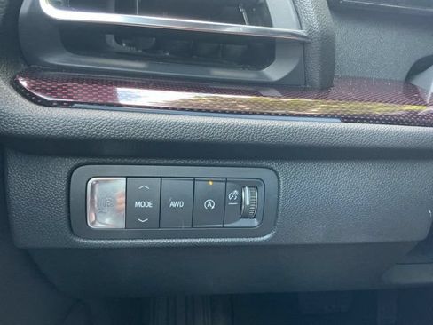 Used 2025 Chevrolet Traverse Z71 AWD/4WD image 10