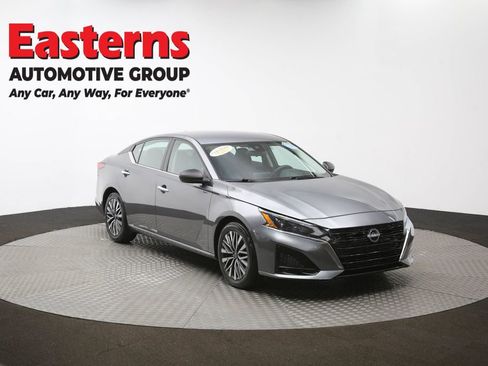 Used 2024 Nissan Altima 2.5 SV image 49