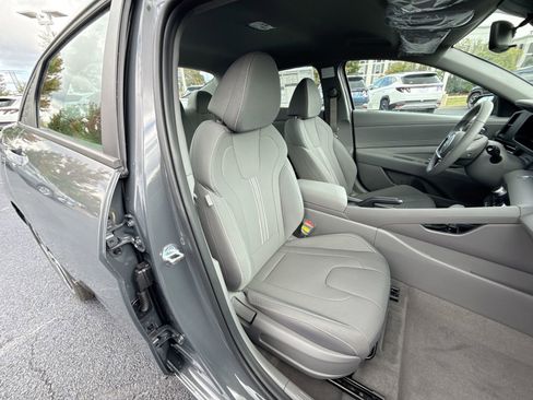 New 2025 Hyundai Elantra Sport w/ Cargo Package image 25