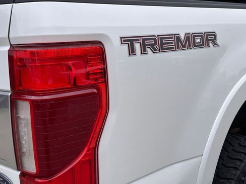 Used 2021 Ford F350 Platinum w/ Tremor Off-Road Package image 15