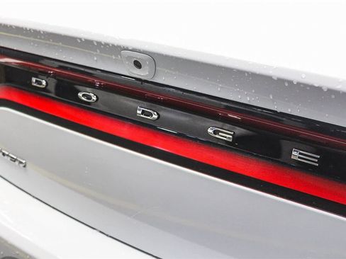 Used 2022 Dodge Charger SXT w/ Leather Interior Group image 8