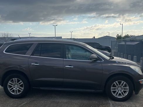 Used 2012 Buick Enclave Convenience image 3