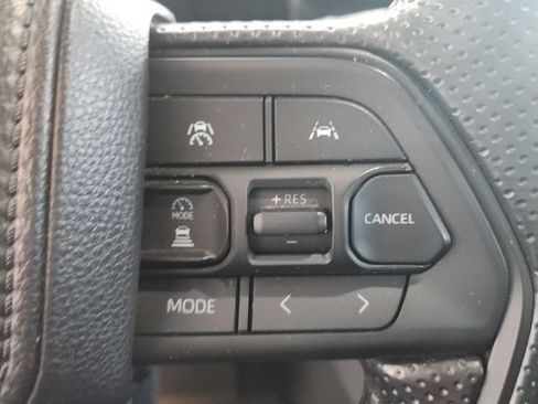 Used 2024 Toyota Tacoma SR AWD/4WD image 31