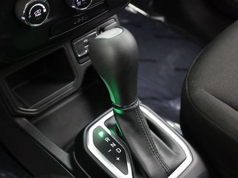 Used 2019 Jeep Renegade Sport w/ Sport Appearance Group FWD image 22