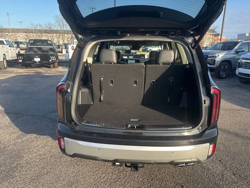 Used 2024 Kia Telluride SX Prestige w/ Towing Package image 29