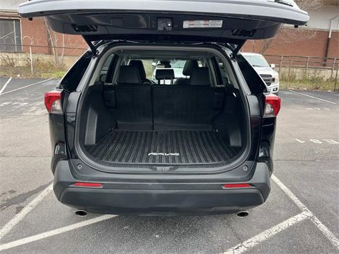 Used 2024 Toyota RAV4 XLE Premium image 12