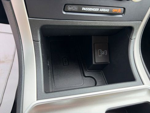 Used 2023 Ford Edge SEL w/ Convenience Package image 21