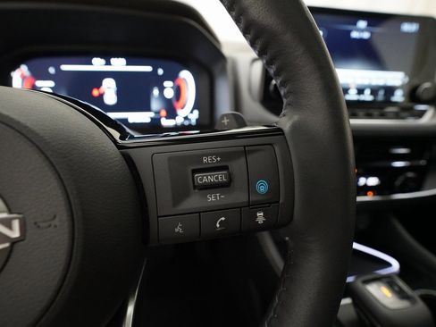 Used 2023 Nissan Rogue Platinum w/ Platinum Premium Package image 19