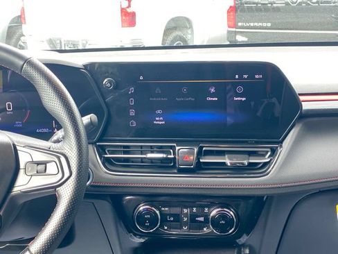 Used 2024 Chevrolet TrailBlazer RS w/ Convenience Package FWD image 23