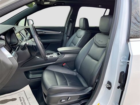 Certified 2024 Cadillac XT6 Luxury w/ LPO, Floor Liner Package image 20