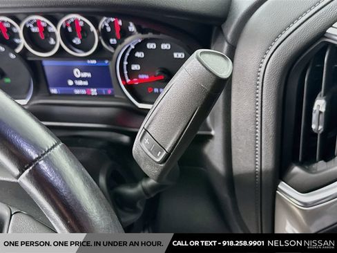Used 2021 Chevrolet Silverado 1500 LT Trail Boss w/ Convenience Package II AWD/4WD image 16