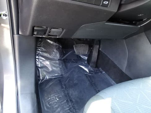 Used 2025 Toyota RAV4 XLE w/ Convenience Package FWD image 16