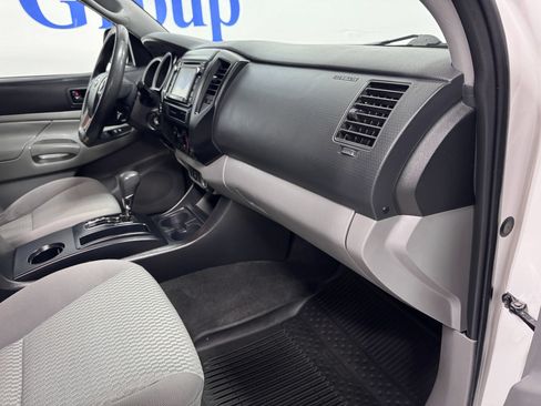 Used 2015 Toyota Tacoma 4x4 Double Cab w/ Convenience Package image 14