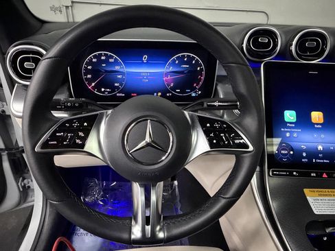 Certified 2025 Mercedes-Benz GLC 300 image 29