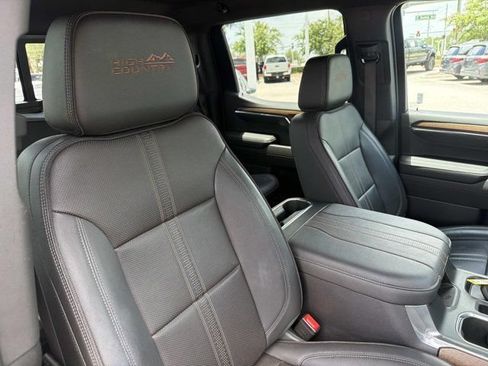 Used 2023 Chevrolet Silverado 1500 High Country w/ Technology Package AWD/4WD image 18