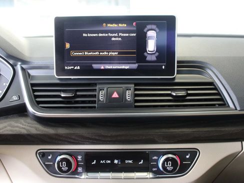 Used 2020 Audi Q5 Prestige AWD/4WD image 49