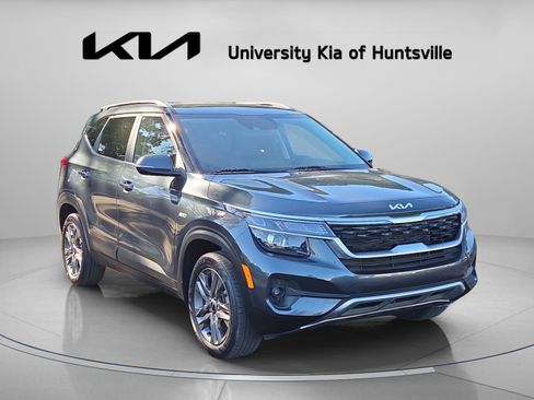 Used 2023 Kia Seltos S w/ Navigation Package AWD/4WD image 1