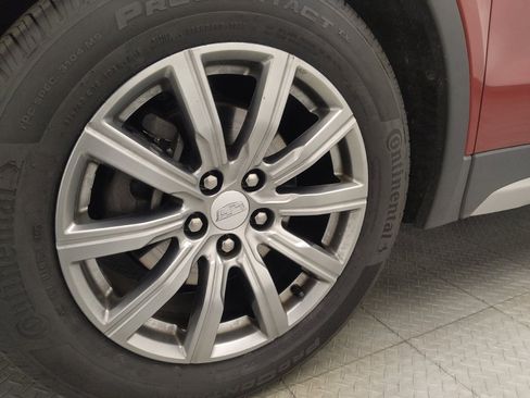 Used 2019 Cadillac XT4 Premium Luxury FWD image 31