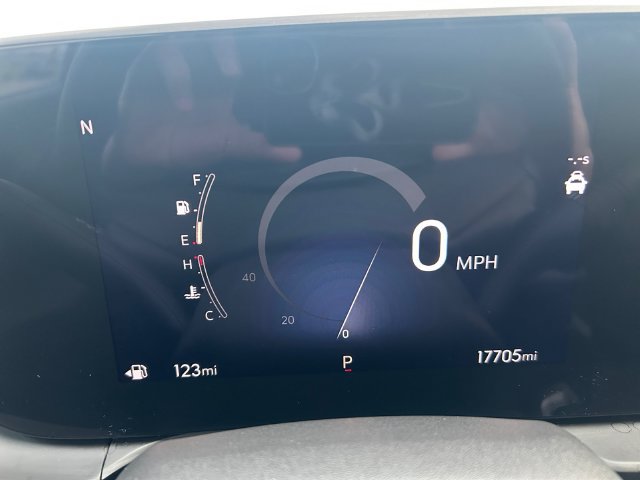 Used 2025 Buick Envista Sport Touring w/ Convenience I Package FWD image 25