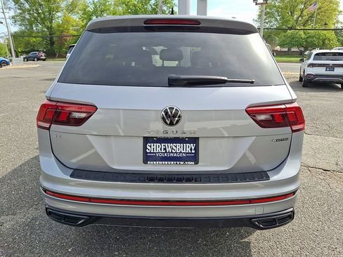 Used 2024 Volkswagen Tiguan SE R-Line AWD/4WD image 5