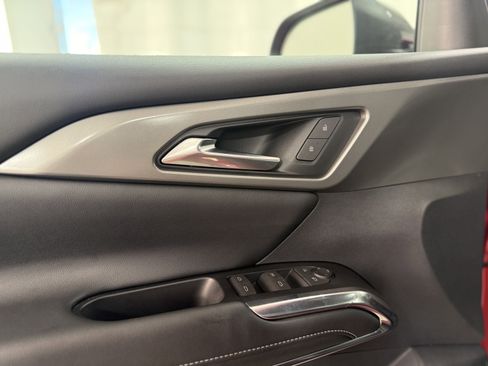 Used 2024 Chevrolet Traverse LT w/ Trailering Package image 14