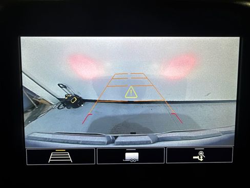 Used 2020 GMC Sierra 1500 AT4 w/ AT4 Premium Package image 9