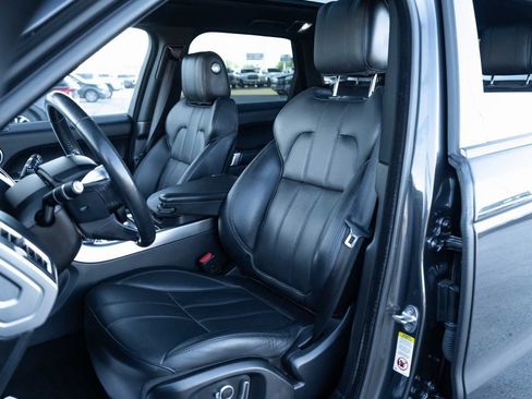 Used 2016 Land Rover Range Rover Sport HSE image 12