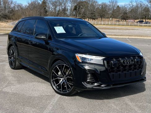 Used 2025 Audi Q7 3.0T Prestige image 1