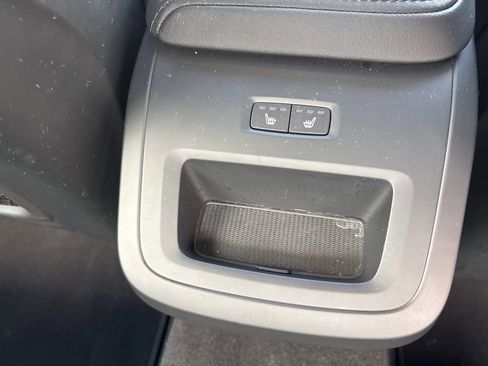 Certified 2025 Volvo S60 B5 Core image 42