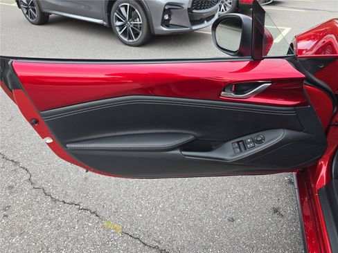 Used 2023 MAZDA MX-5 Miata Grand Touring w/ Weather Package RWD image 12