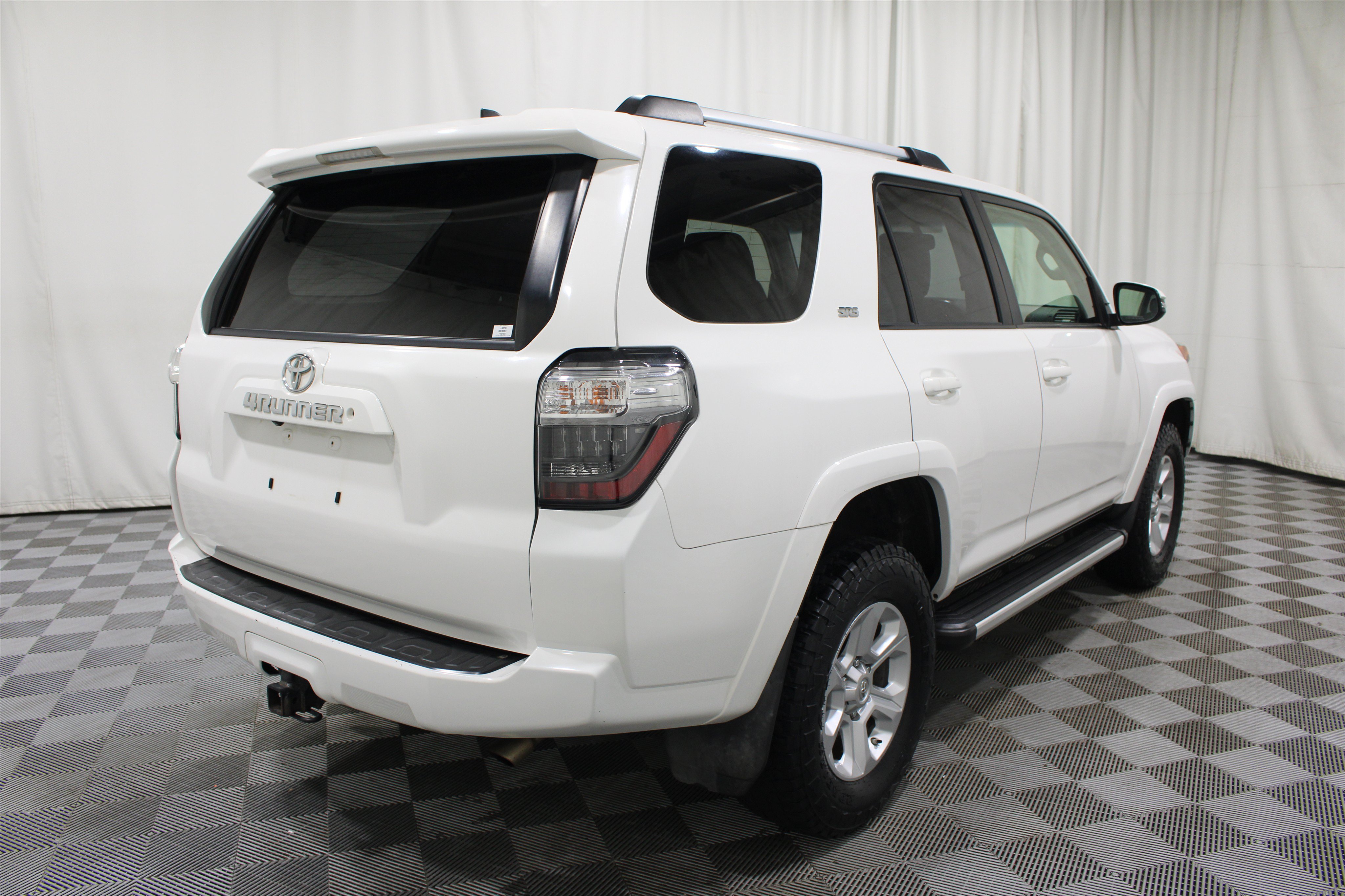 Used 2019 Toyota 4Runner SR5 Premium AWD/4WD image 29
