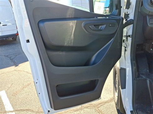 Used 2025 Mercedes-Benz Sprinter 2500 image 12