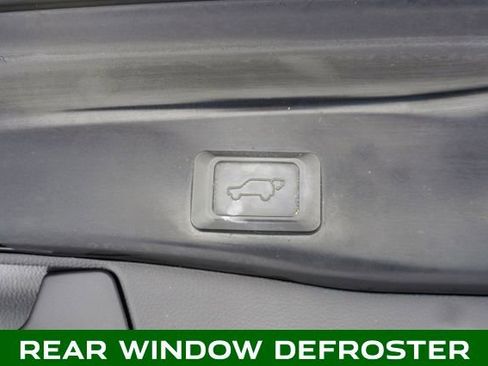 Used 2020 Toyota RAV4 XLE image 6