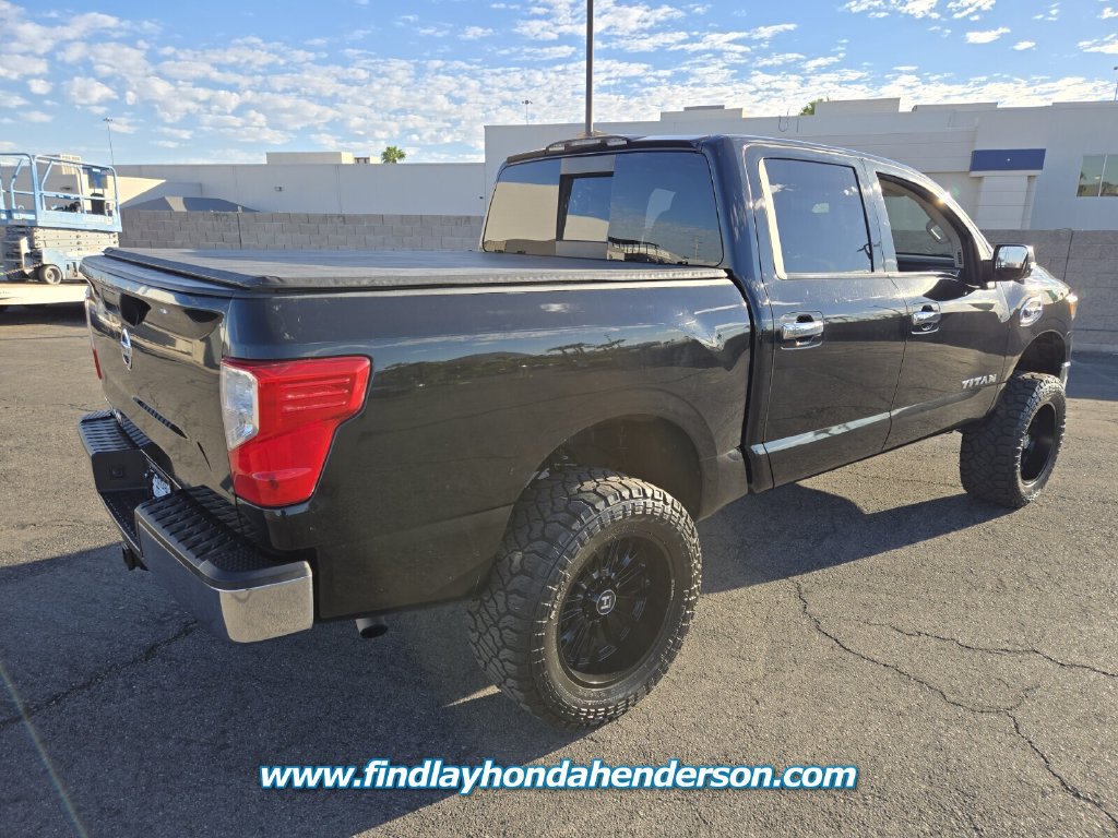 Used 2017 Nissan Titan SV RWD image 5
