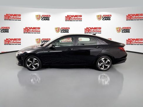 Used 2023 Hyundai Elantra SEL w/ Convenience Package FWD image 13