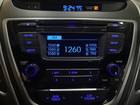 Used 2016 Hyundai Elantra SE FWD image 25