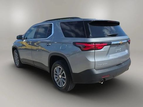 Used 2023 Chevrolet Traverse LT FWD image 6