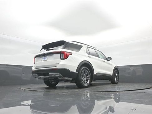 New 2026 Ford Explorer Active w/ Active Comfort Package image 36