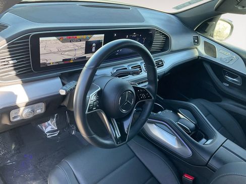 Used 2024 Mercedes-Benz GLE 450e 4MATIC image 16