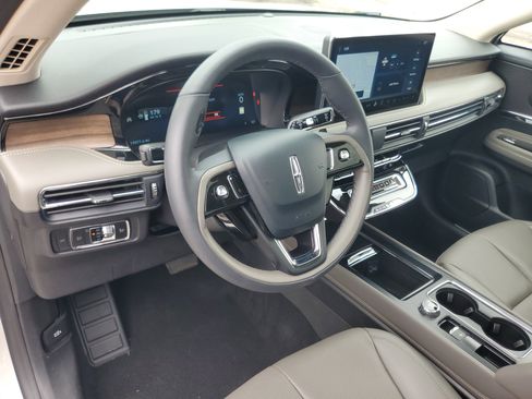 Certified 2024 Lincoln Corsair Reserve w/ Equipment Group 201A AWD/4WD image 13