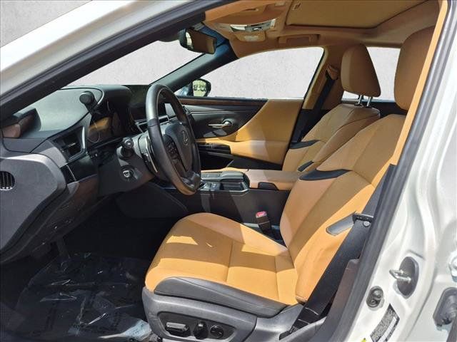 Used 2022 Lexus ES 300h w/ Premium Package FWD image 17