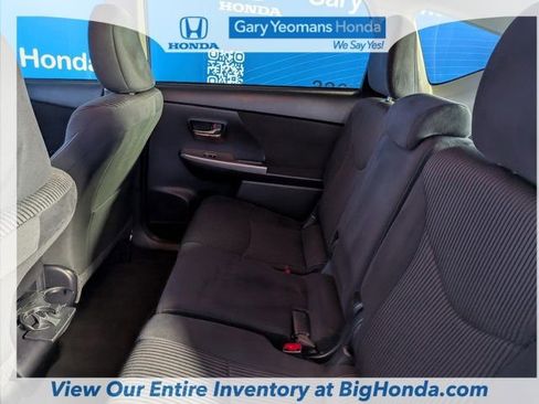 Used 2017 Toyota Prius V Two image 16